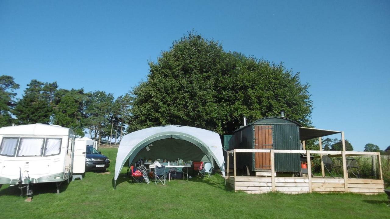 Shepherd'S Hut Hotel Blandford Forum Exterior photo